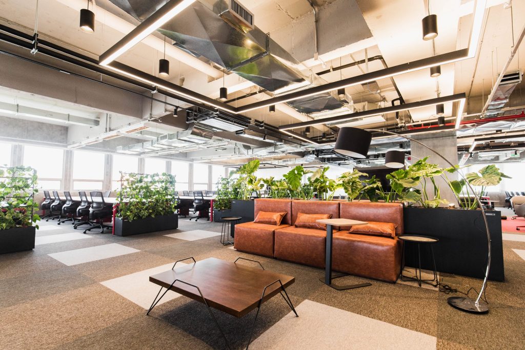 Paisagismo corporativo biofílico com a VG