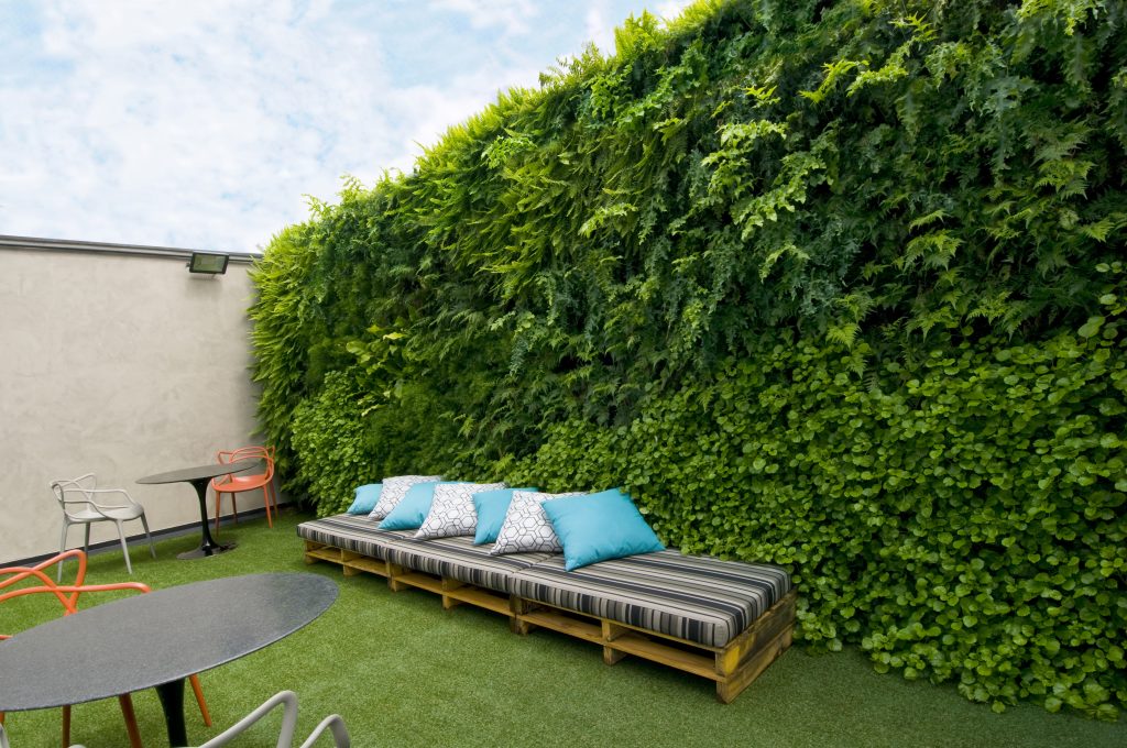 Jardim Vertical Natural — Solução Alinhada À Sustentabilidade